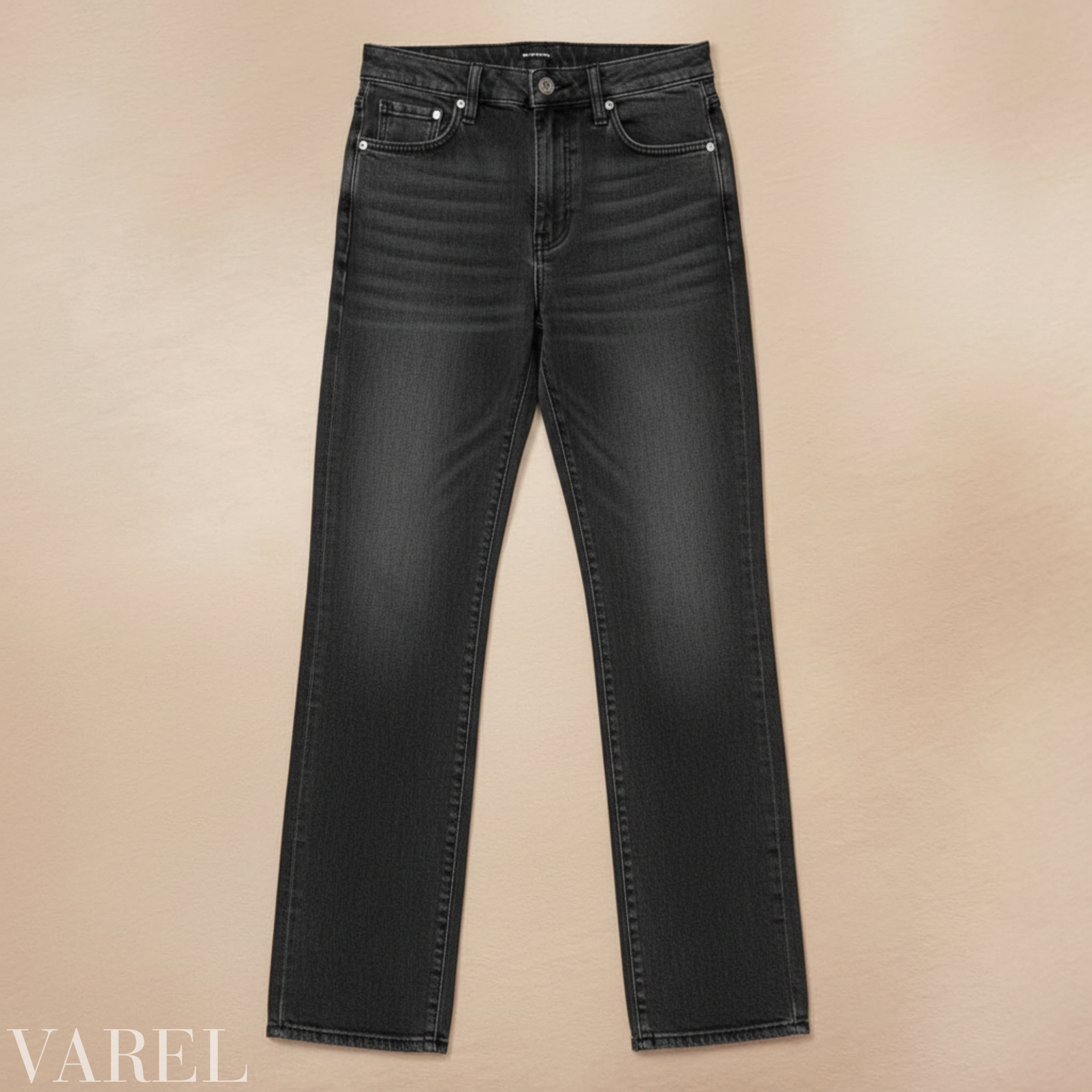 Pia - Fashionable Baggy Jeans