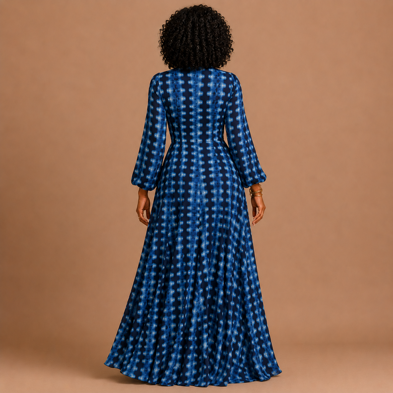 Aveline - Maxi Dress with Blue Tie-Dye and Button Front
