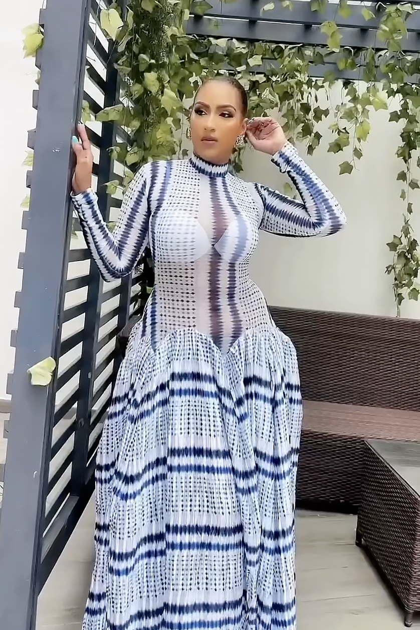 Evening Gown with Tie-Dye Slim Fit and Hip-Enhancing Design